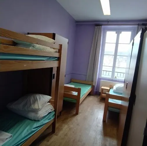 Logis Des Grands Chapeaux Ostello *