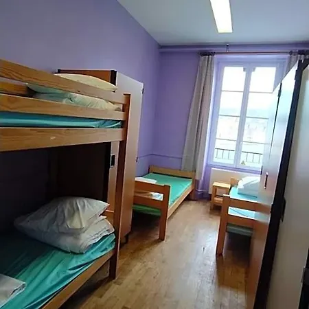 Hostel Logis Des Grands Chapeaux