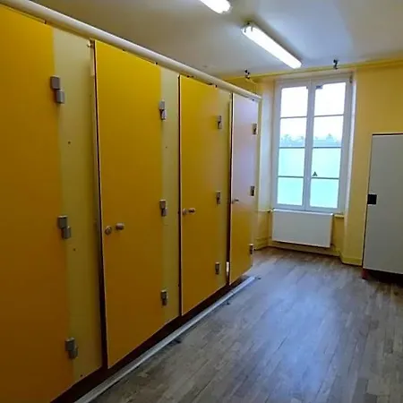 Logis Des Grands Chapeaux Hostel